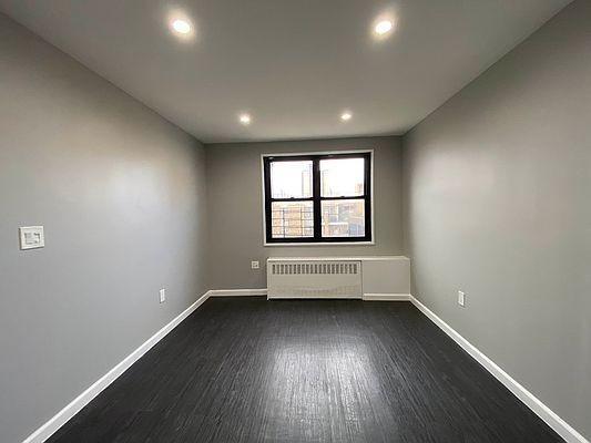 Building Photo - 2 bedroom in BRONX NY 10467