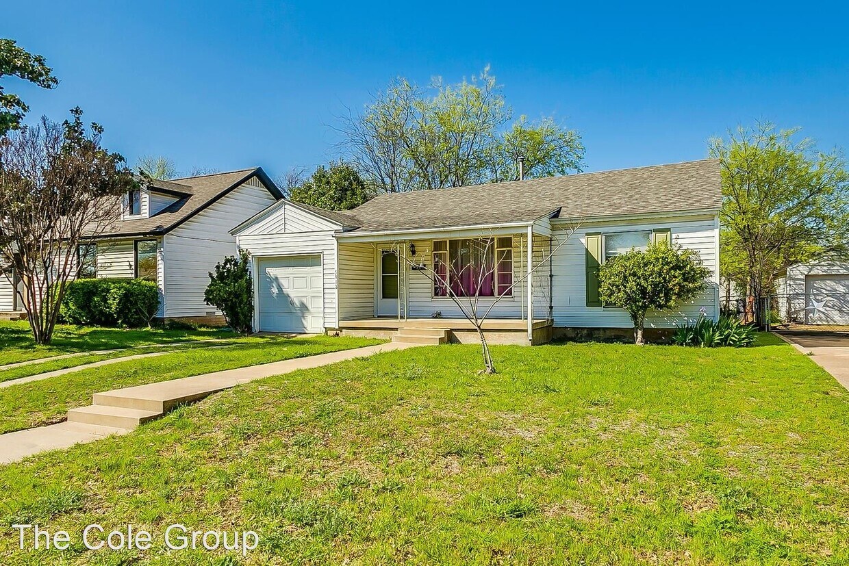 Primary Photo - 2 br, 1 bath House - 5912 Locke Ave