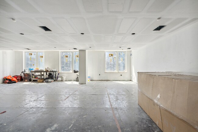 Building Photo - 1435 51st St