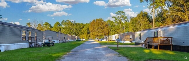 Building Photo - Pine Grove