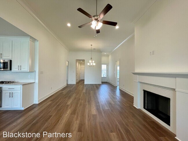 Building Photo - 4 br, 3 bath House - 14342 Wally Way