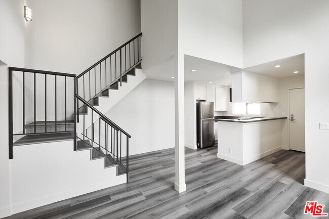 Foto del edificio - 6212 Fulton Ave