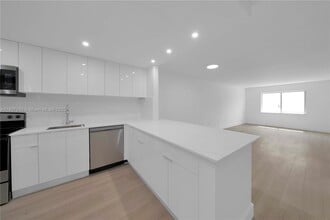 Building Photo - 251 Galen Dr