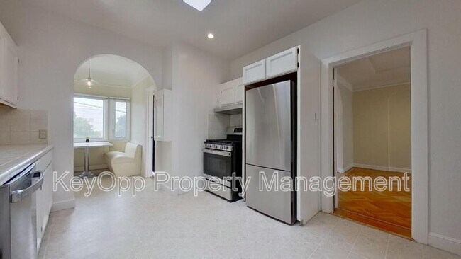 Foto del edificio - 534 30th Ave