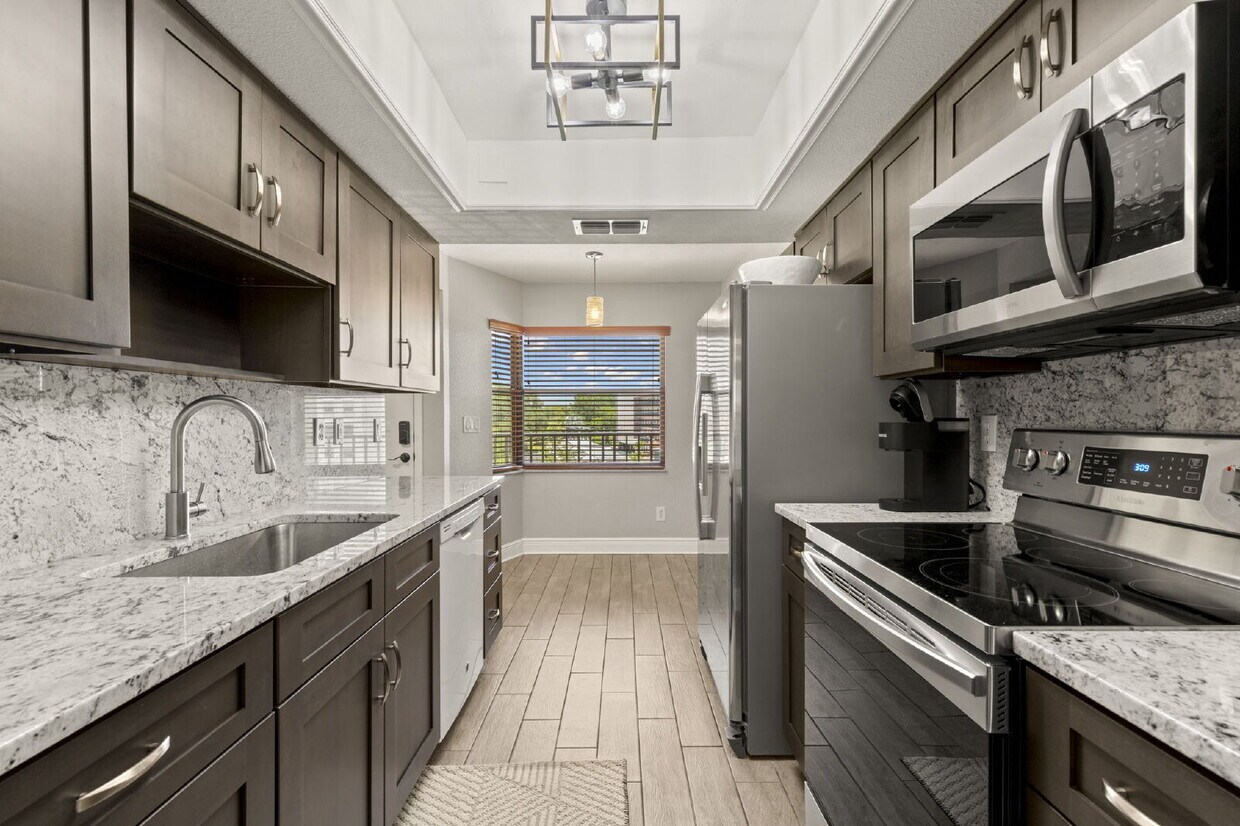 Beautiful Condo For Rent In St Petersburg! - Beautiful Condo For Rent In St Petersburg!