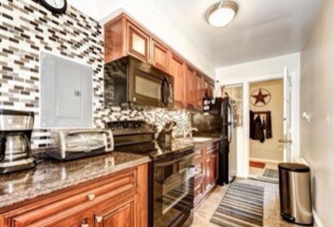 Foto del edificio - 1245 Raum St NE