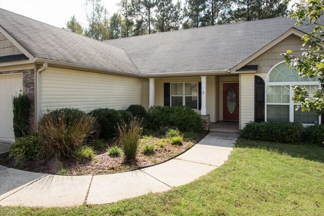 Building Photo - 496 Township Ct