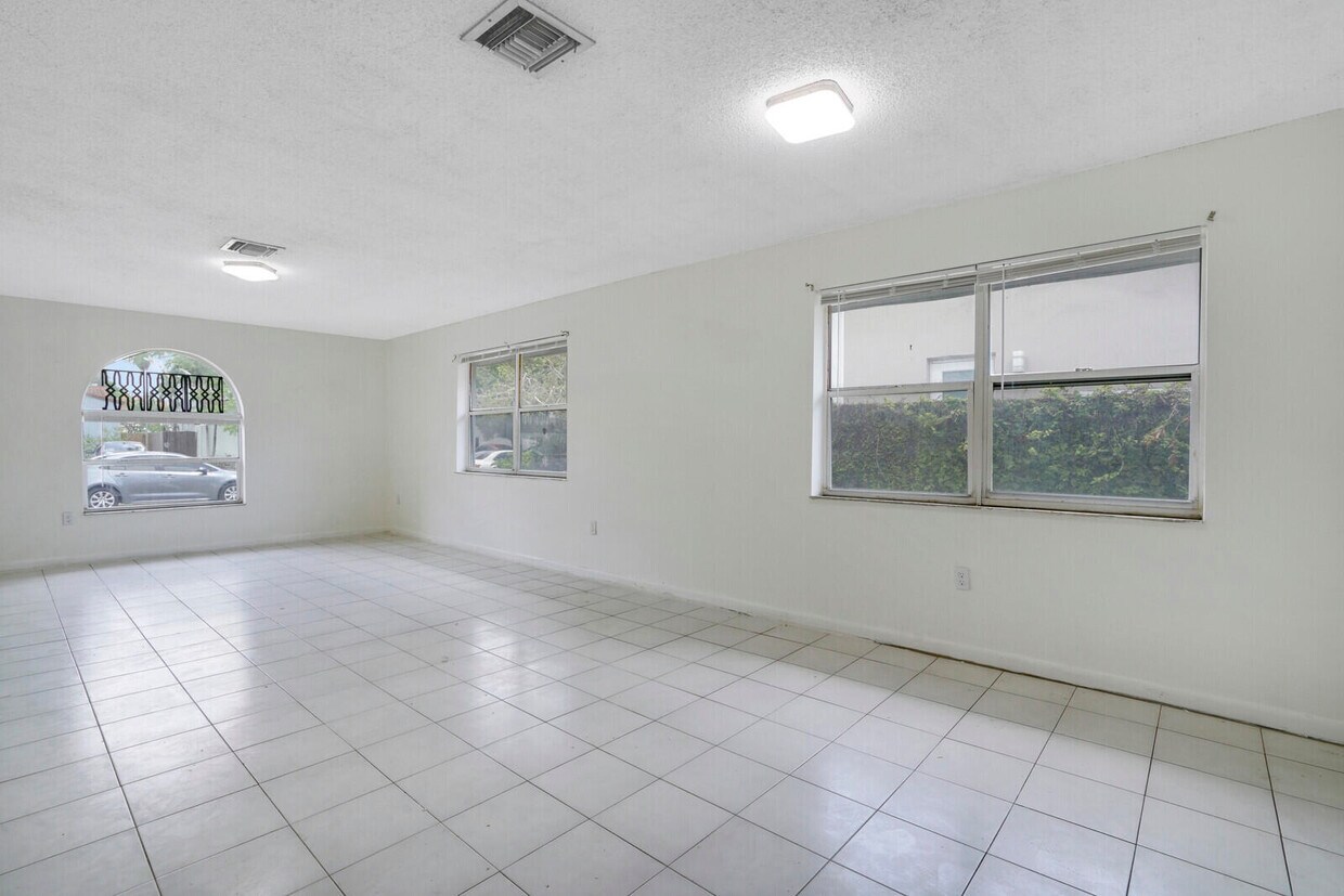 1640 Jackson St, Hollywood, FL 33020 - Townhome Rentals in Hollywood FL |  Apartments.com