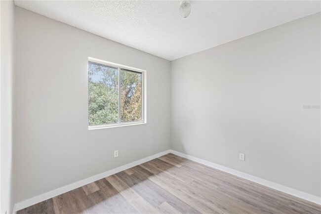 Building Photo - 46 N Fairfax Ave