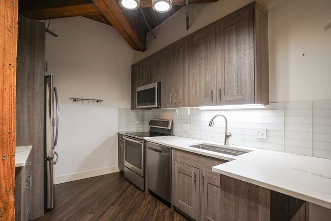 Foto del edificio - 225 W Huron St