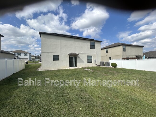 Building Photo - 36046 Stable Wilk Ave