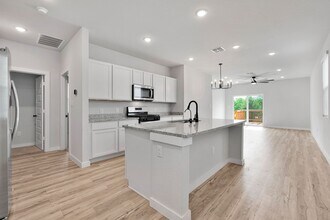Building Photo - 5418 Tourmaline Lp