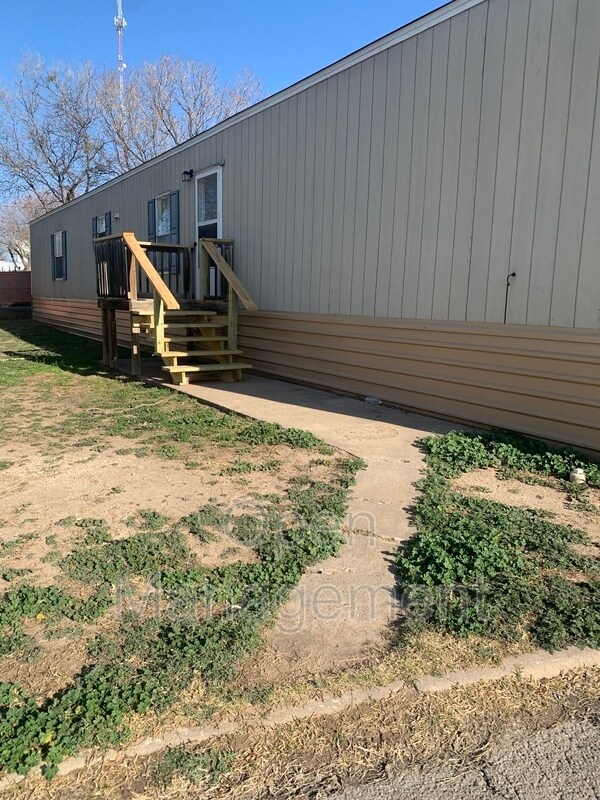 Building Photo - 2501 Martin Luther King Dr