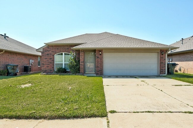Building Photo - Beautiful 3x2 in Norman!