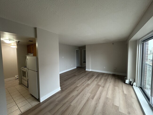 Photo du bâtiment - 1157-1157 Tower Rd