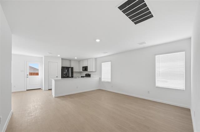 Foto del edificio - 7709 Rutherford Ln