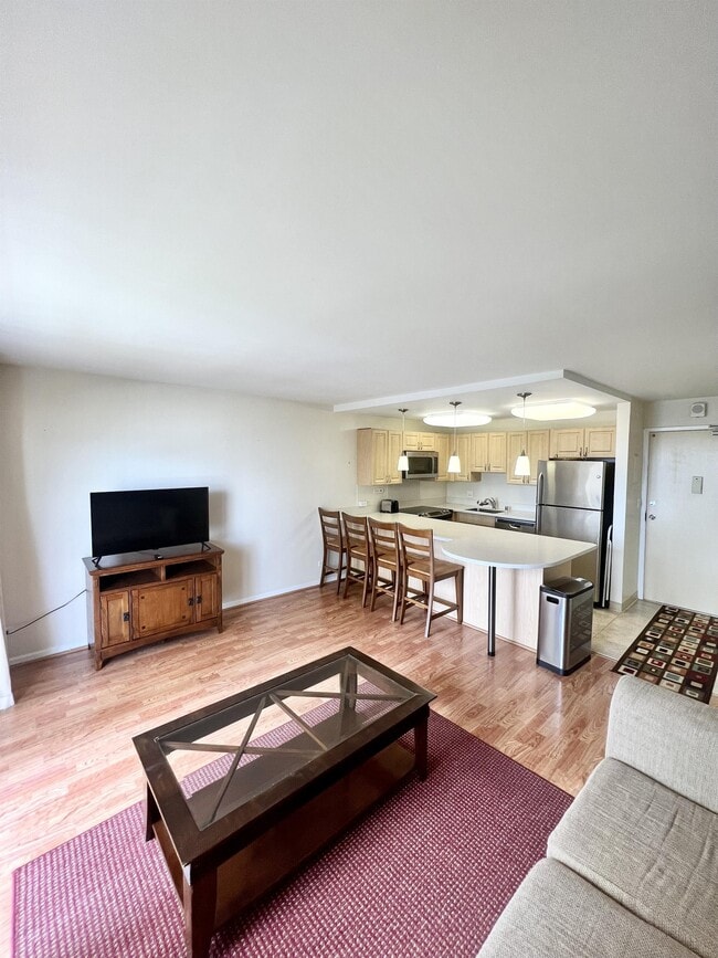 Building Photo - 2140 Kuhio Ave.