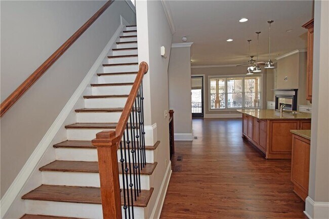 Foto del edificio - 396 15th St NW