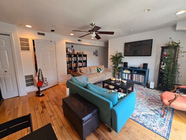 Foto del edificio - 626 S 12th St