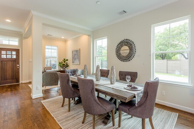 Building Photo - 5010 Ella Blvd