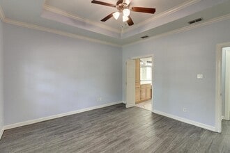 Building Photo - 7810 Duchess St