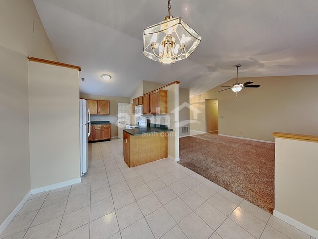 Building Photo - 1002 Leland St