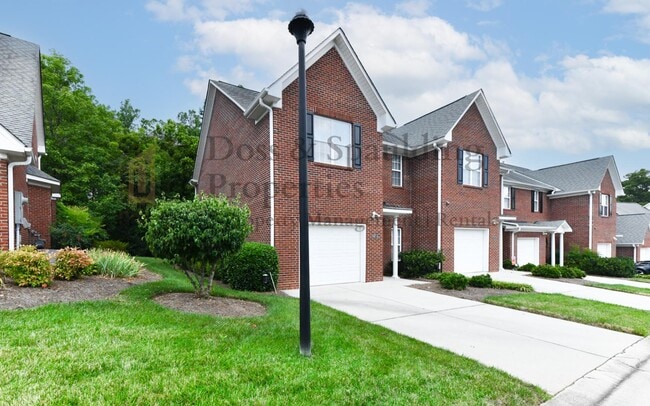 Building Photo - 1421 New Garden Rd
