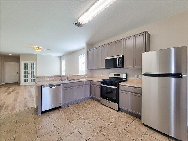 Foto del edificio - 6535 Dayridge Ln