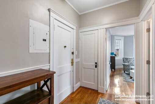 Building Photo - 319 Allston St