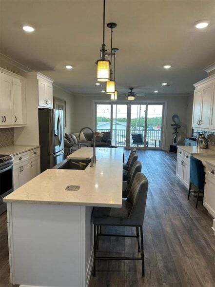 Foto del edificio - 1249 Savona Dr