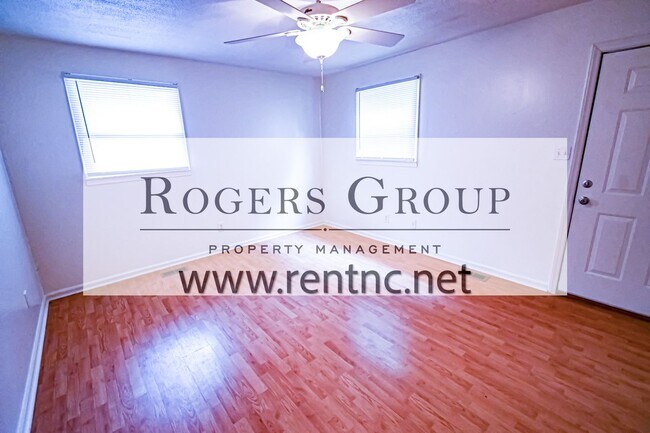 Foto del edificio - #379*** - 216 S. Main St Duplex