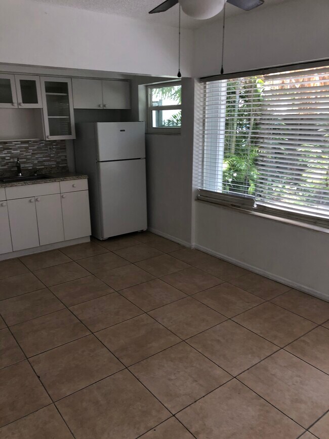 Foto del edificio - 2918 N Ocean Blvd