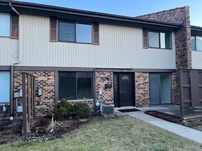 Building Photo - 9 Tower Ct