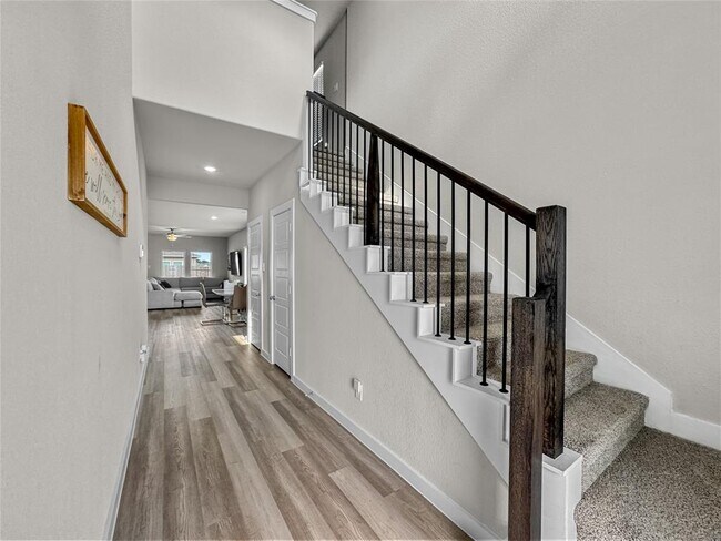 Building Photo - 18602 Etta Pnes Cir
