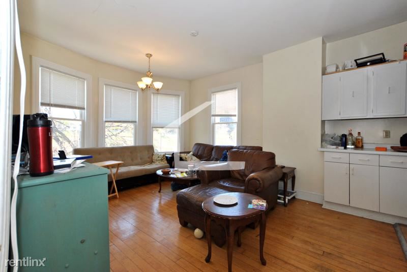 Foto principal - 1516 Commonwealth Ave