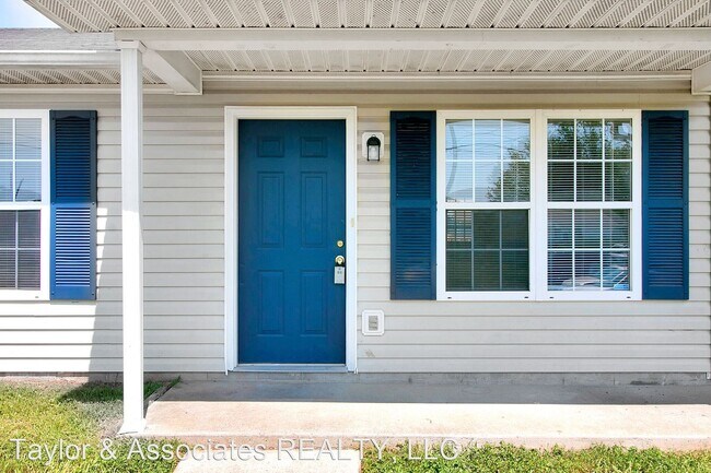 Building Photo - 3 br, 1 bath House - 1112 Timothy Ave