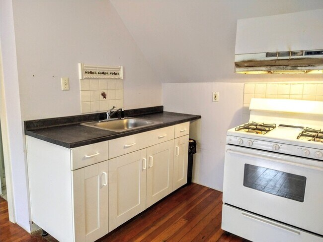 Foto del edificio - 176 Poplar St
