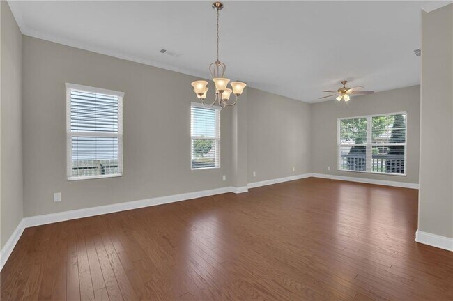 Building Photo - 1710 Eastbrooke Pl