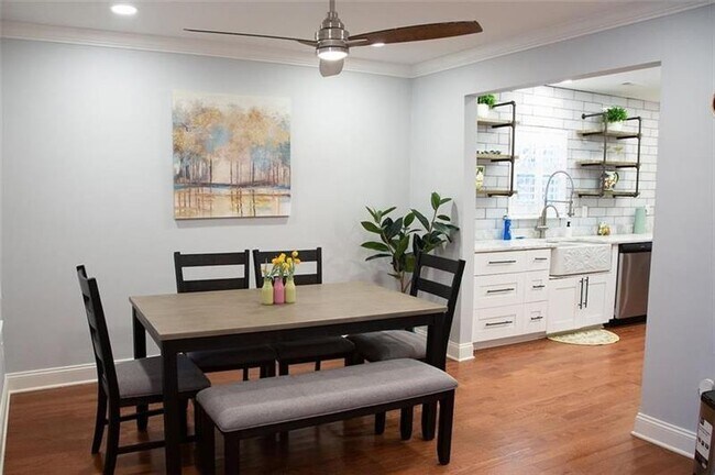 Foto del edificio - 1238 Ladd St SW