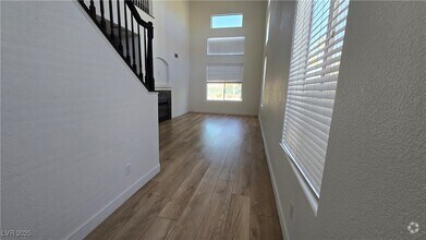 Building Photo - 1107 Scenic Crest Dr