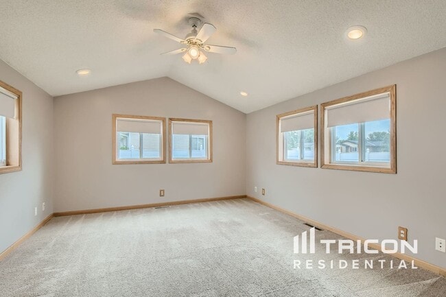 Building Photo - 9310 Eider Ln