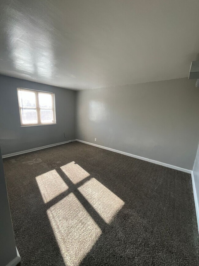 Irvington Living I Apartments in Indianapolis, IN