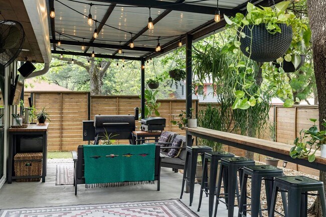 Foto del edificio - 9101 Heatherwood Dr