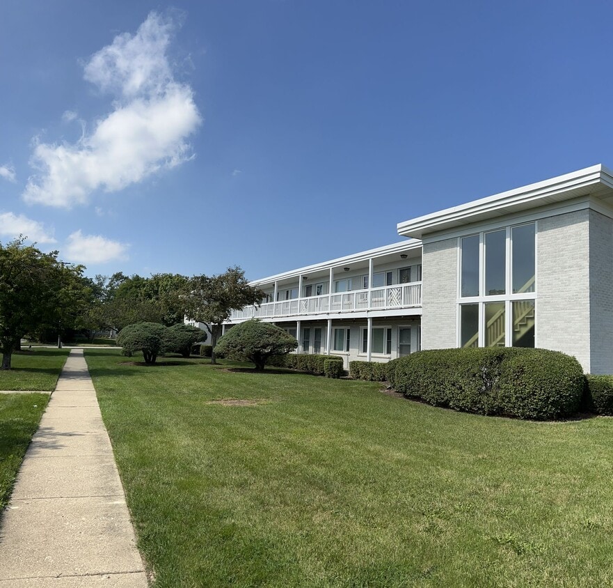 Primary Photo - Villabrook