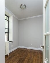 Building Photo - 326 E 35th St