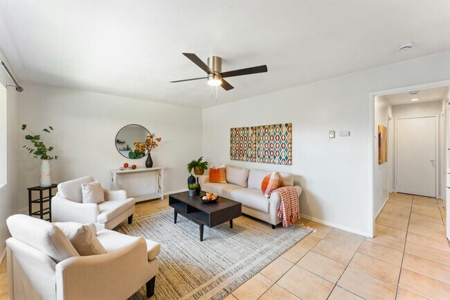 Foto del edificio - 5535 Ackerfield Ave