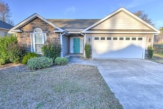 Building Photo - 1328 Royal Oak St