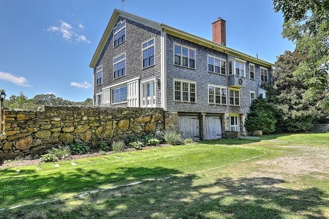 Building Photo - 73 Brayton Point Rd