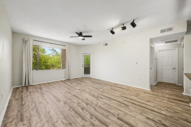 Building Photo - 18416 N Cave Creek Rd