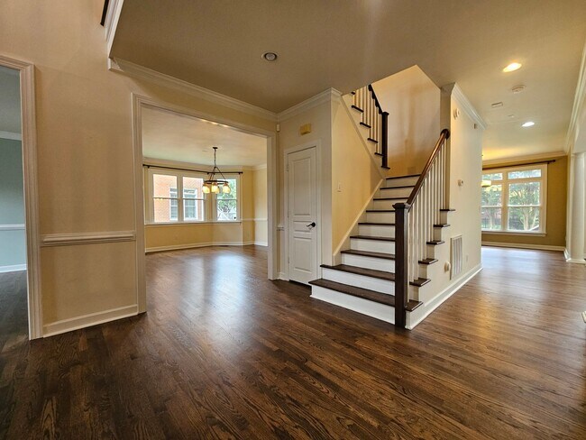 Building Photo - LAFAYETTE SHORES